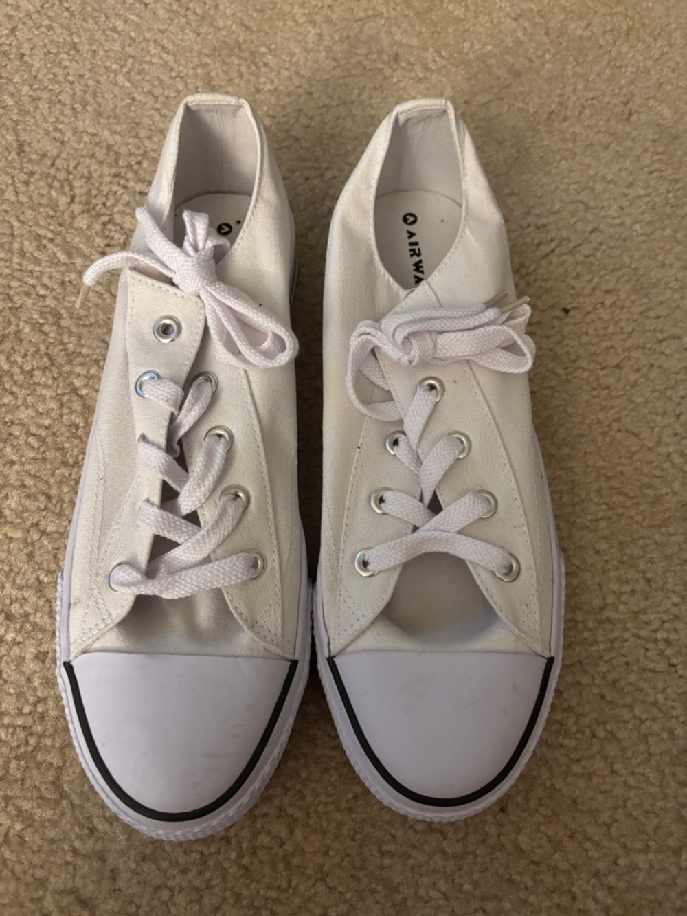 Airwalk Women's White Canvas Low-Top Sneakers with Black Trim